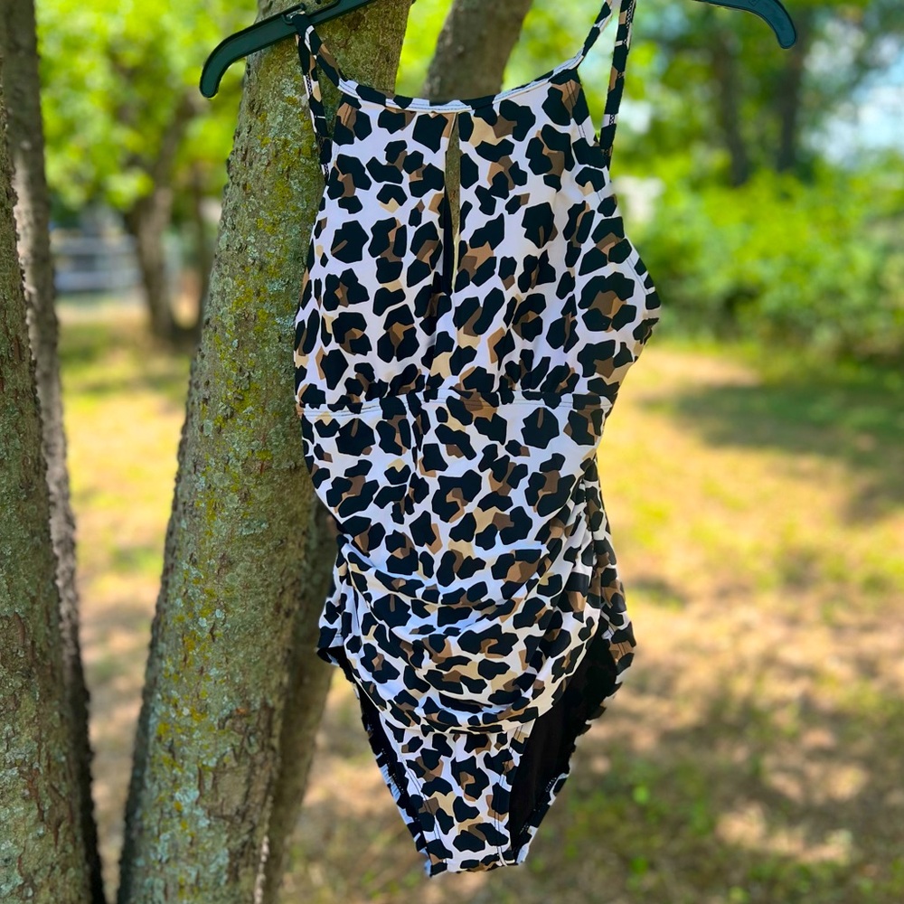 Ellen Tracy Leopard Print One Piece Swimsuit & Rhinestone Kimono Coverup